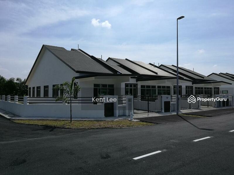 Untuk Dijual - PEMAJU: FULL Loan 10% OFF Teres 3R2B 20x64 FREEHOLD FREE SPA Pulau Indah Main Road Port Klang
